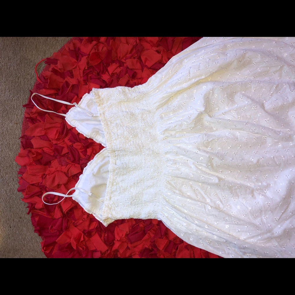 White floral dress - Picture 2 of 2
